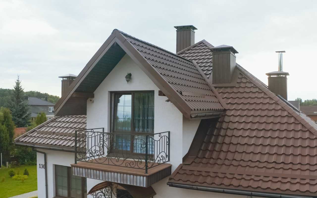 Experience Elegance and Durability: Metal Roofing by M.R Roofing Construction LLC. Contact Us for a Free Consultation and Transform Your Home.