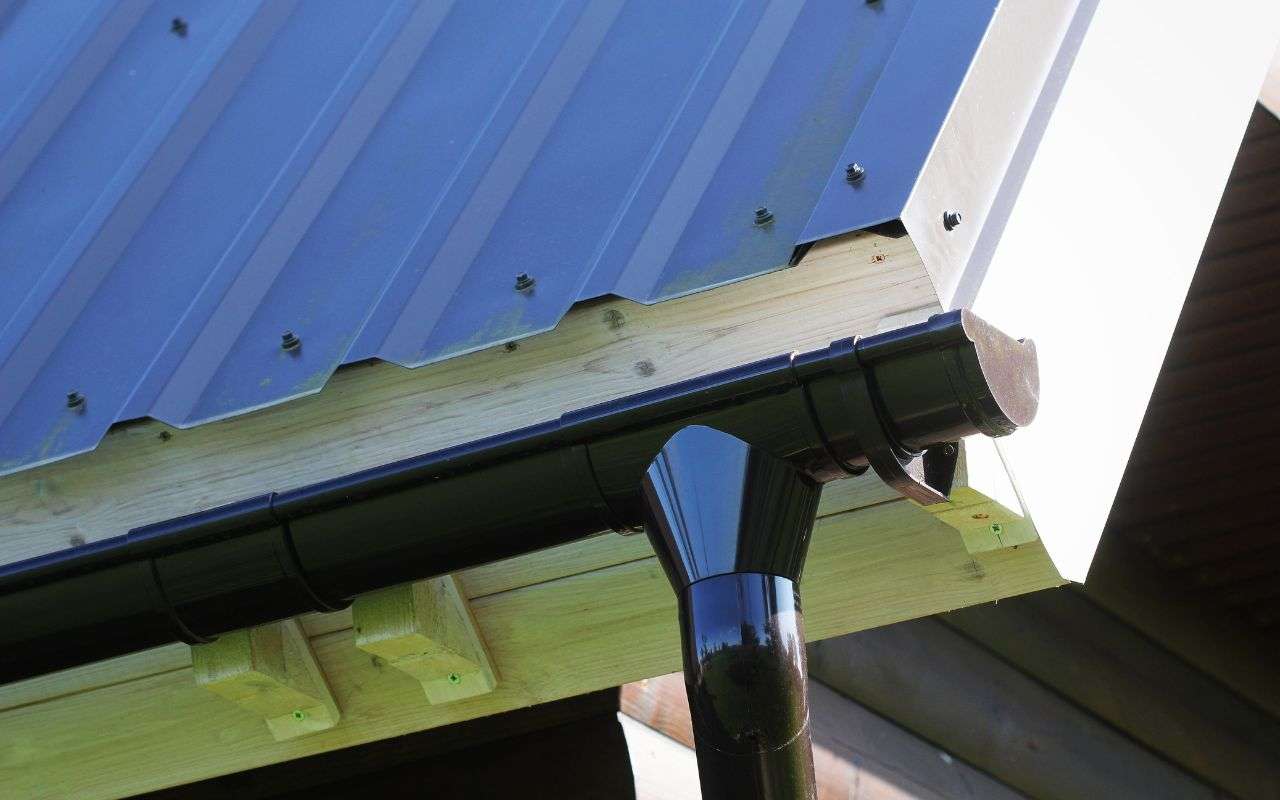 Detailed view of gutter system components